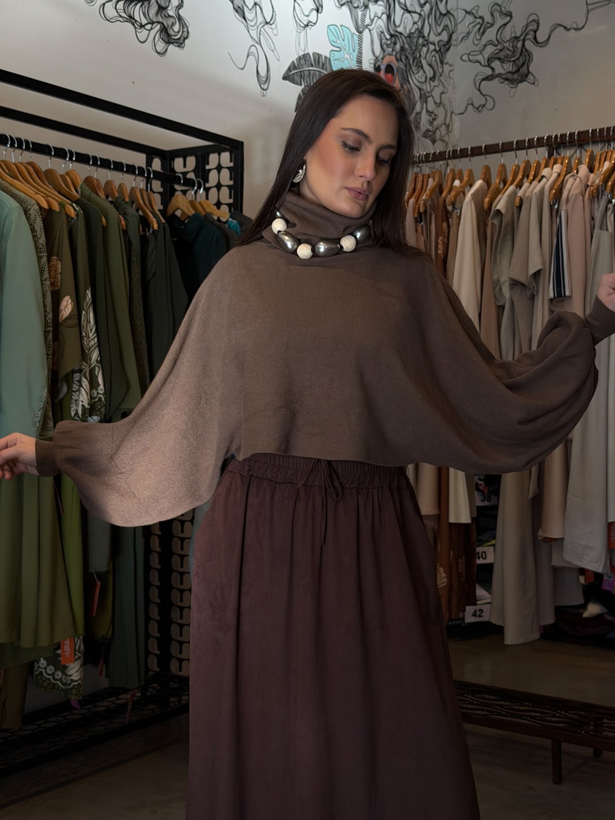 23 blusa de linha curta com gola alta misa