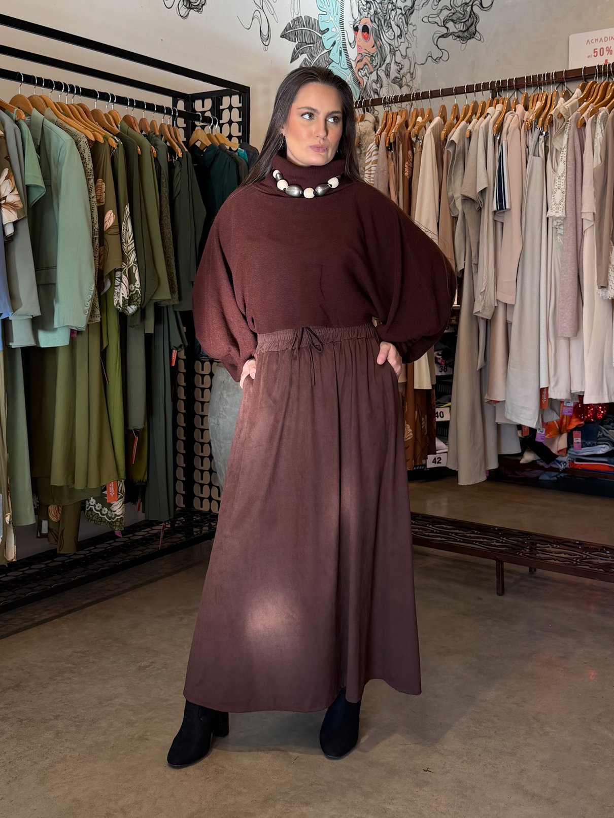 26 blusa de linha curta com gola alta misa