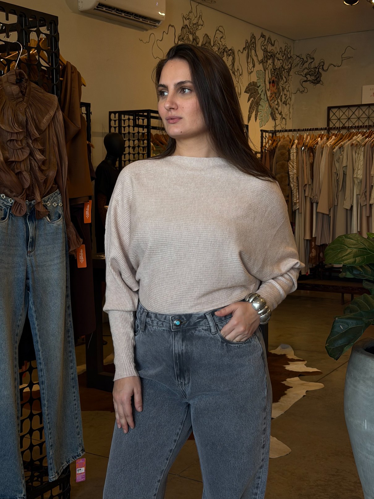 20 blusa canoa de linha comprida bel