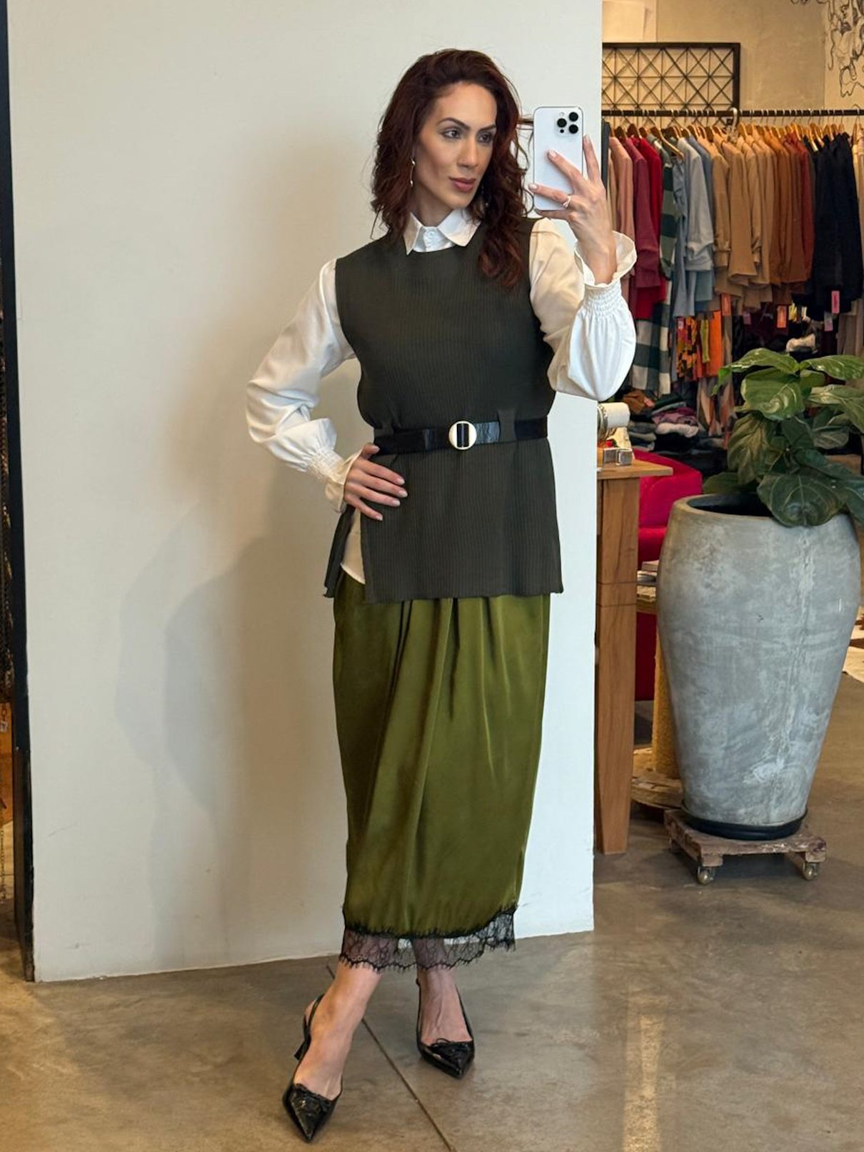 14 conjunto de camisa com cinto e colete alongado lana