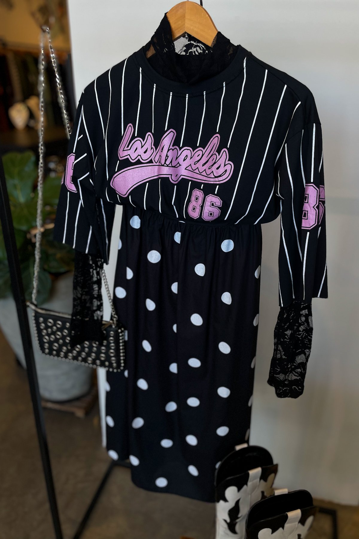 13 camiseta cropped urso com manga 3 4 e corte a laser lorena