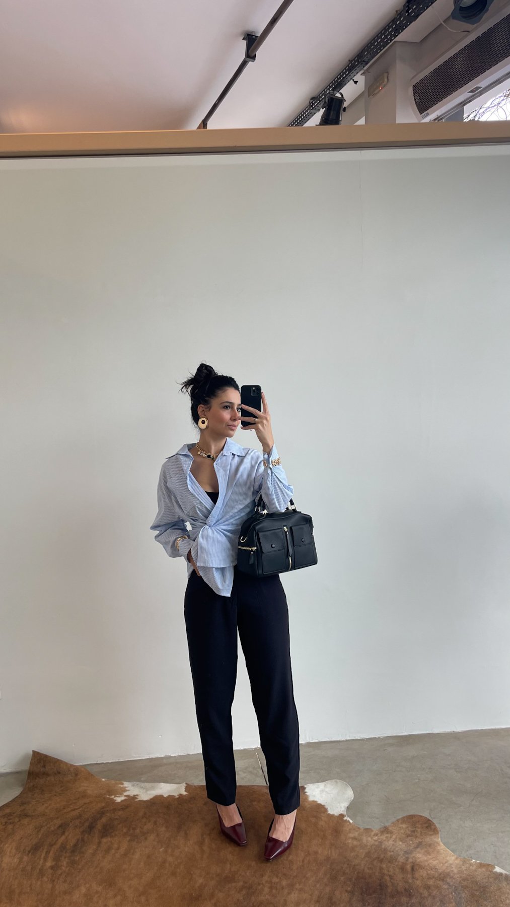 18 camisa listrada com manga longa e bolso duda