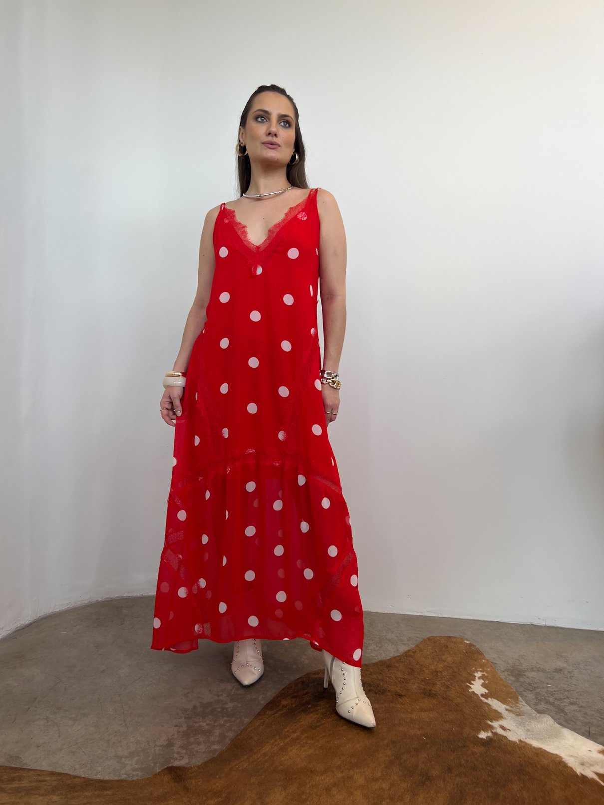 23 vestido de poa com babado na barra e forro alicia
