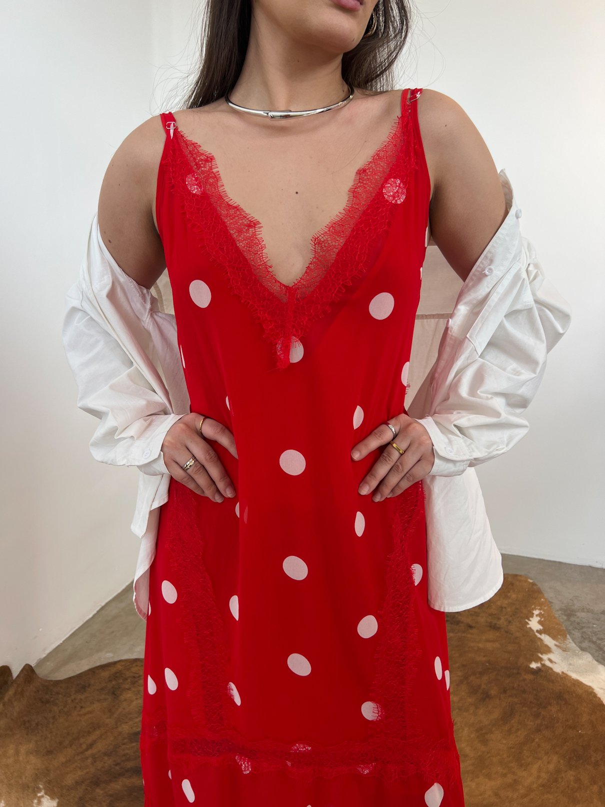 25 vestido de poa com babado na barra e forro alicia